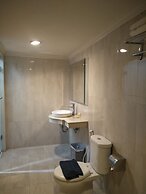 Hotel GRAND ROSELA Yogyakarta