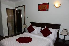 Oasis Hotel Apartment