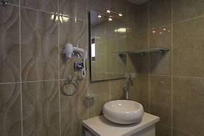 Shimal Panaroma Hotel