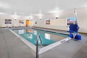 Microtel Inn & Suites by Wyndham Sweetwater