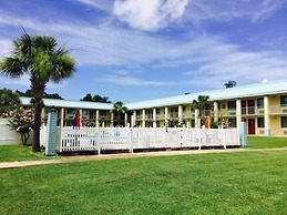 Garden Inn & Suites
