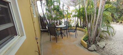 Dive Hut - Boutique Apartments