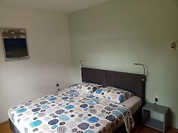 Dive Hut - Boutique Apartments