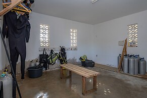 Dive Hut - Boutique Apartments