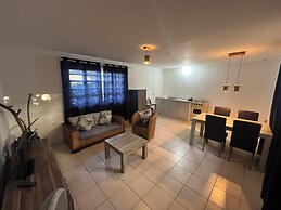 Dive Hut - Boutique Apartments
