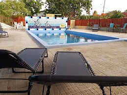 Dive Hut - Boutique Apartments