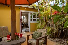 Dive Hut - Boutique Apartments