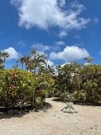 Dive Hut - Boutique Apartments