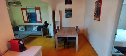 Dive Hut - Boutique Apartments