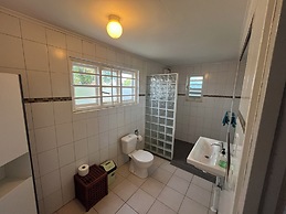 Dive Hut - Boutique Apartments