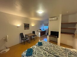 Dive Hut - Boutique Apartments