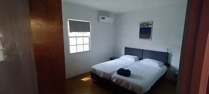 Dive Hut - Boutique Apartments