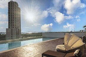 Suites Malecon Cancun