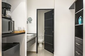 Suites Malecon Cancun