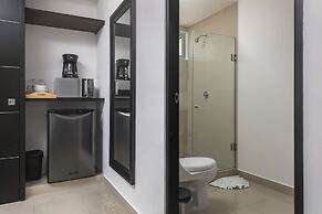 Suites Malecon Cancun