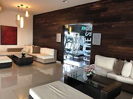 Suites Malecon Cancun