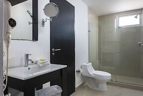 Suites Malecon Cancun