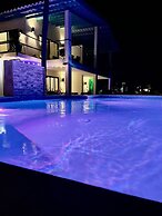 Vistalmar Ocean Suites