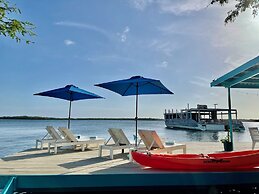 Vistalmar Ocean Suites