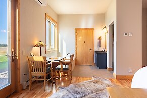 Gallatin River Lodge