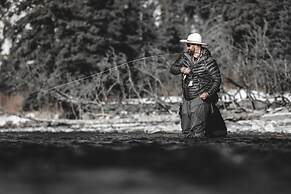 Gallatin River Lodge