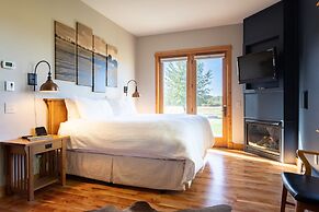 Gallatin River Lodge