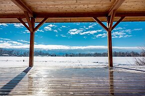 Gallatin River Lodge