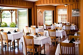 Gallatin River Lodge