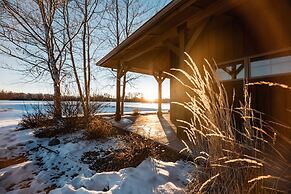 Gallatin River Lodge