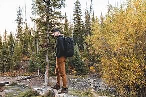 Gallatin River Lodge