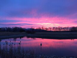 Gallatin River Lodge