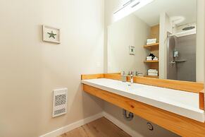 West Coast Wilderness Lodge