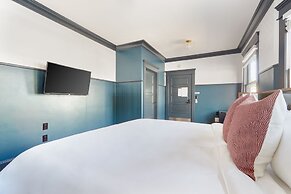 The Davis Downtown San Diego