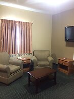 Holland Inn and Suites