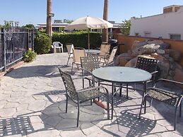 Holland Inn and Suites