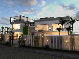 Chez Moi Suite and Spa