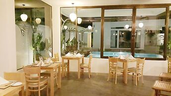 Chez Moi Suite and Spa