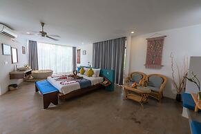 Chez Moi Suite and Spa