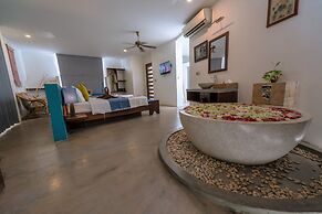 Chez Moi Suite and Spa