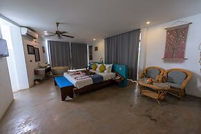 Chez Moi Suite and Spa