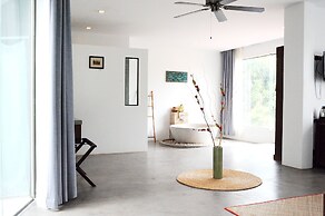 Chez Moi Suite and Spa