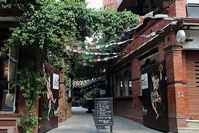 Dalai-La Boutique Hotel