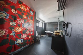 Dalai-La Boutique Hotel