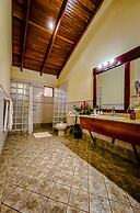 Jaco Hotel Docelunas