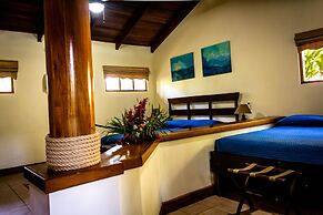 Jaco Hotel Docelunas