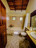 Jaco Hotel Docelunas