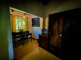 Jaco Hotel Docelunas