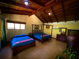 Jaco Hotel Docelunas