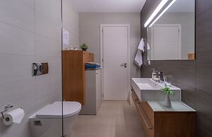 Abelia Luxurious Villas