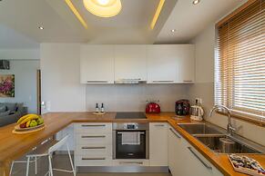 Abelia Luxurious Villas